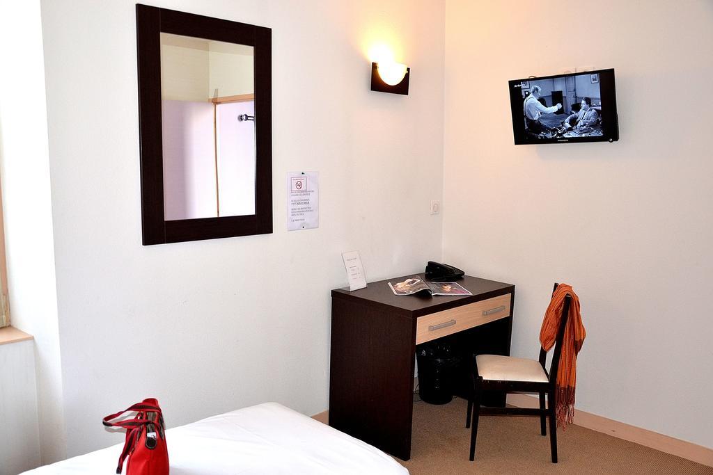 Hotel Les Benedictins Лімож Номер фото
