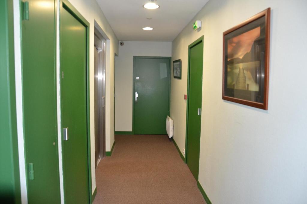 Hotel Les Benedictins Лімож Номер фото