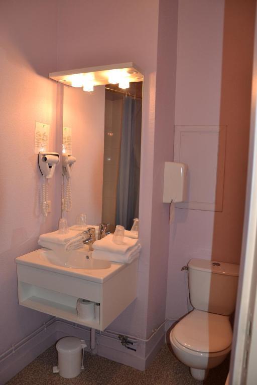 Hotel Les Benedictins Лімож Номер фото