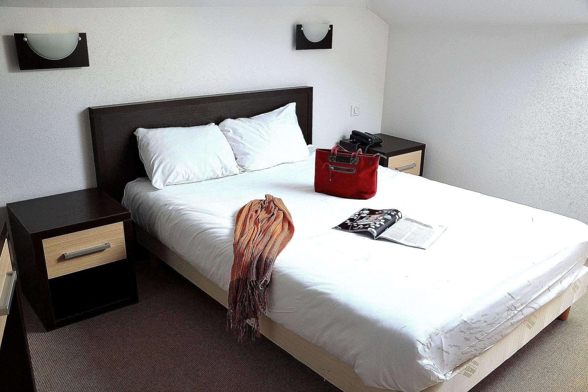 Hotel Les Benedictins Лімож Екстер'єр фото